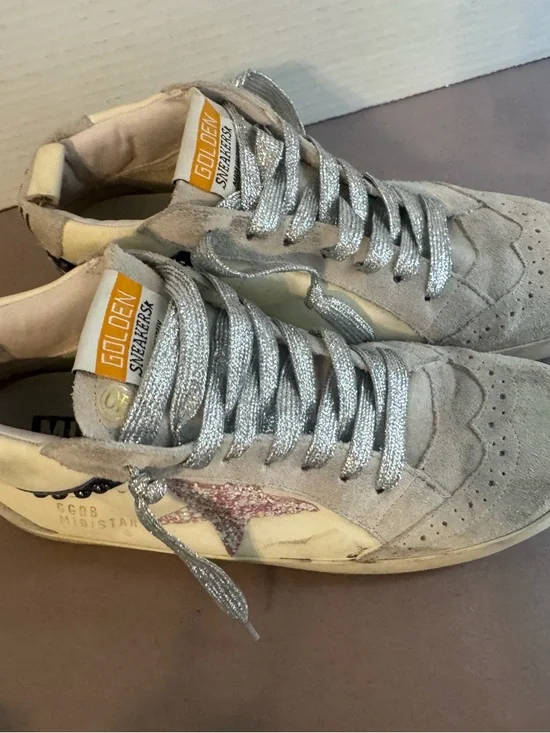 Golden Goose Mid Star Low-Top Sneakers in Grey, Silver & Pink Glitter - Picture 3 of 15